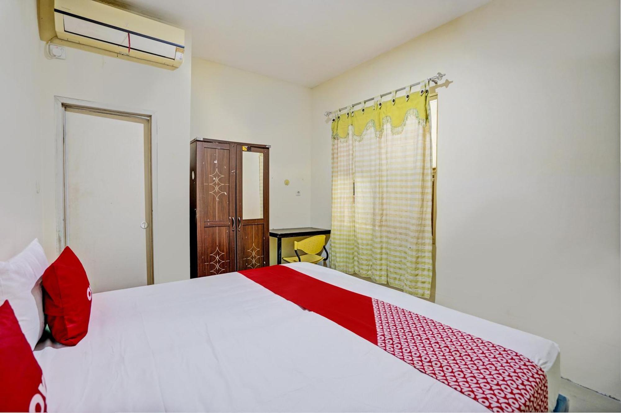 Oyo 93112 Garden Homestay 3 Merlion 泗水 外观 照片