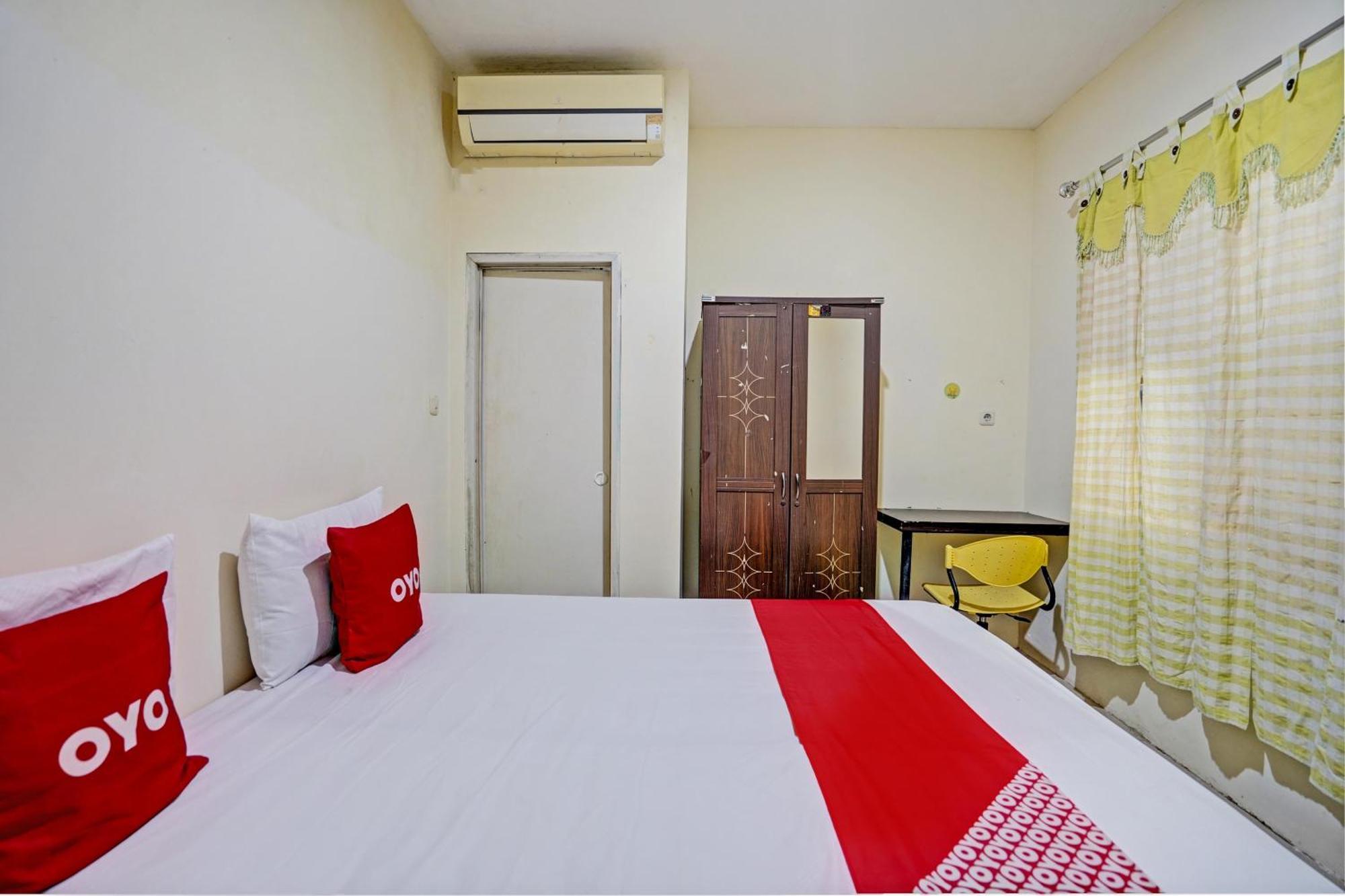 Oyo 93112 Garden Homestay 3 Merlion 泗水 外观 照片