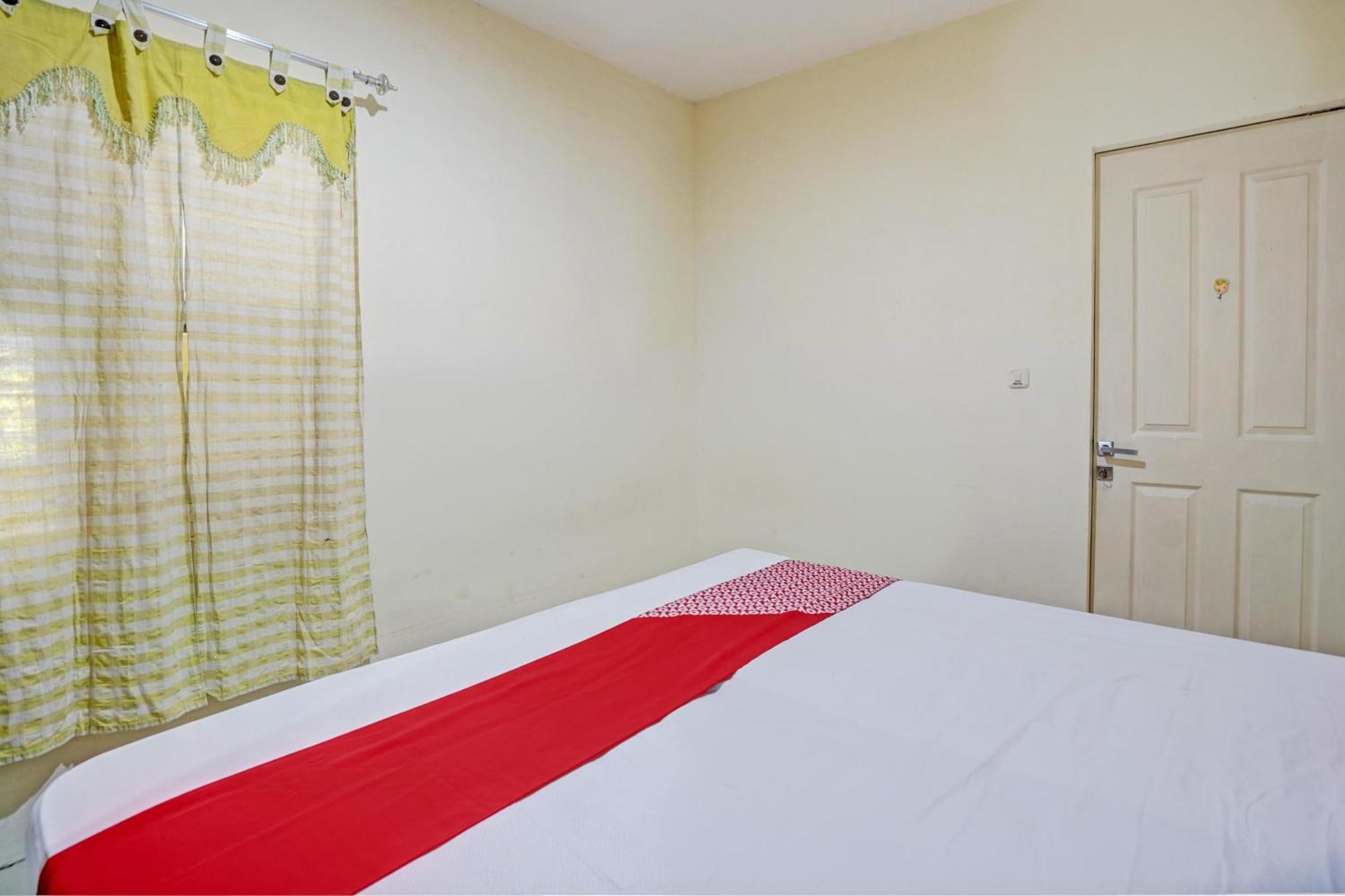 Oyo 93112 Garden Homestay 3 Merlion 泗水 外观 照片